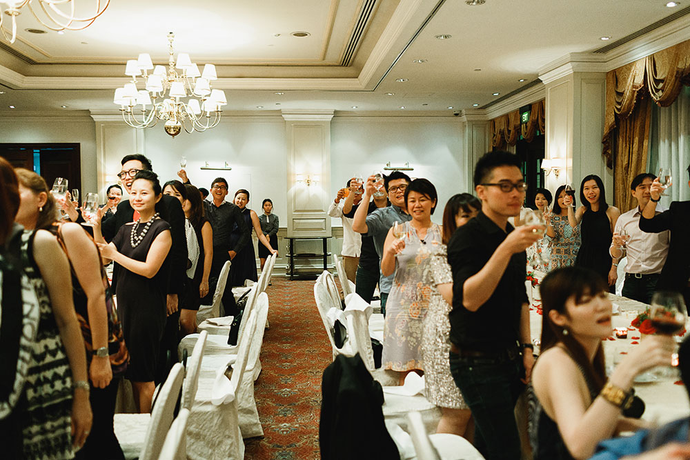 Singaore-Raffles-Hotel-Wedding-toast