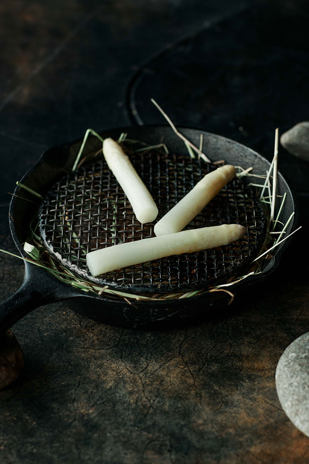 vue-de-monde-food-photographer-white-asparagus