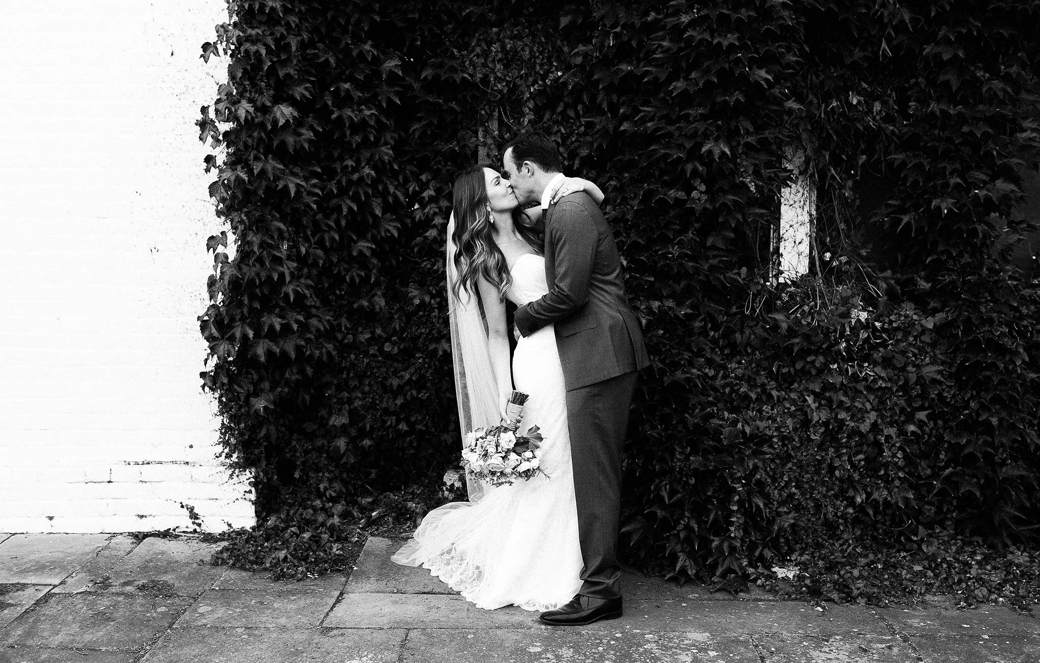 Launceston-Brickendon-Wedding-Photographer-groom-bride-portrait