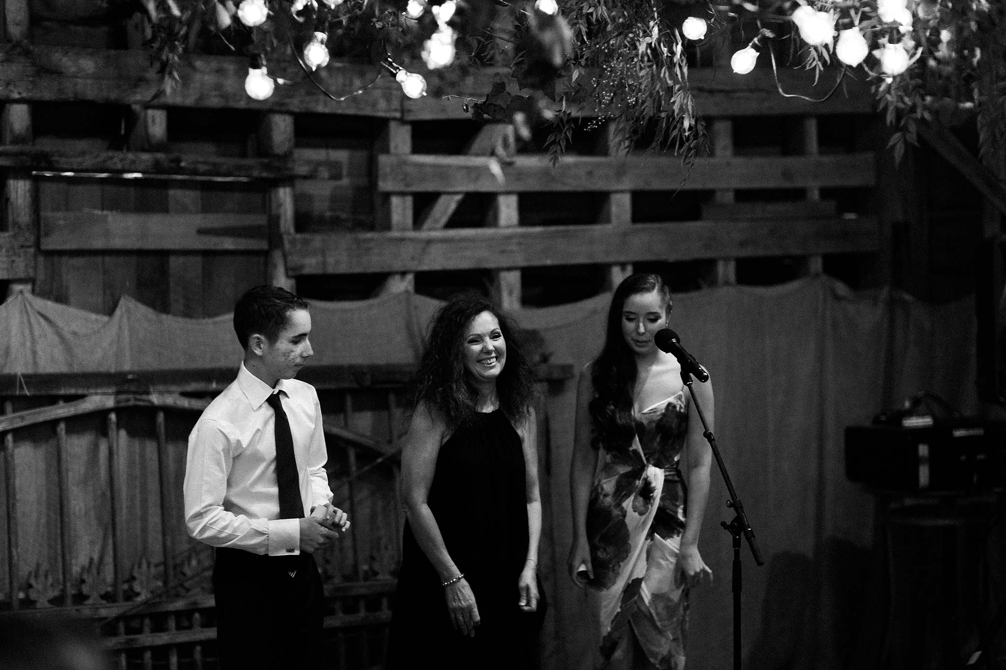 Launceston-Brickendon-barn-Wedding-Photographer-reception-bride-family-speech