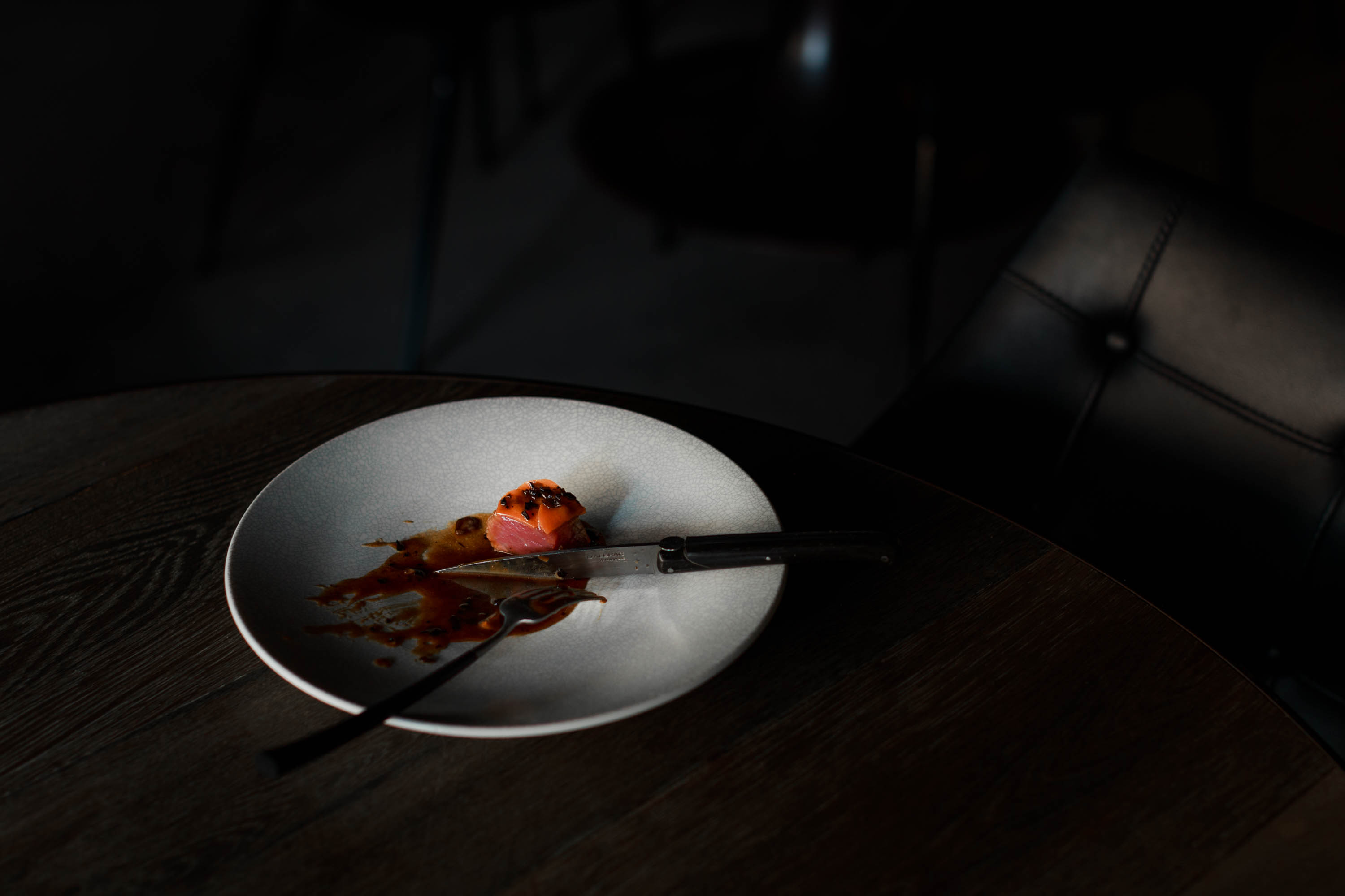 estelle-scott-pickett-melbourne-food-photography-truffle-sauce-steak