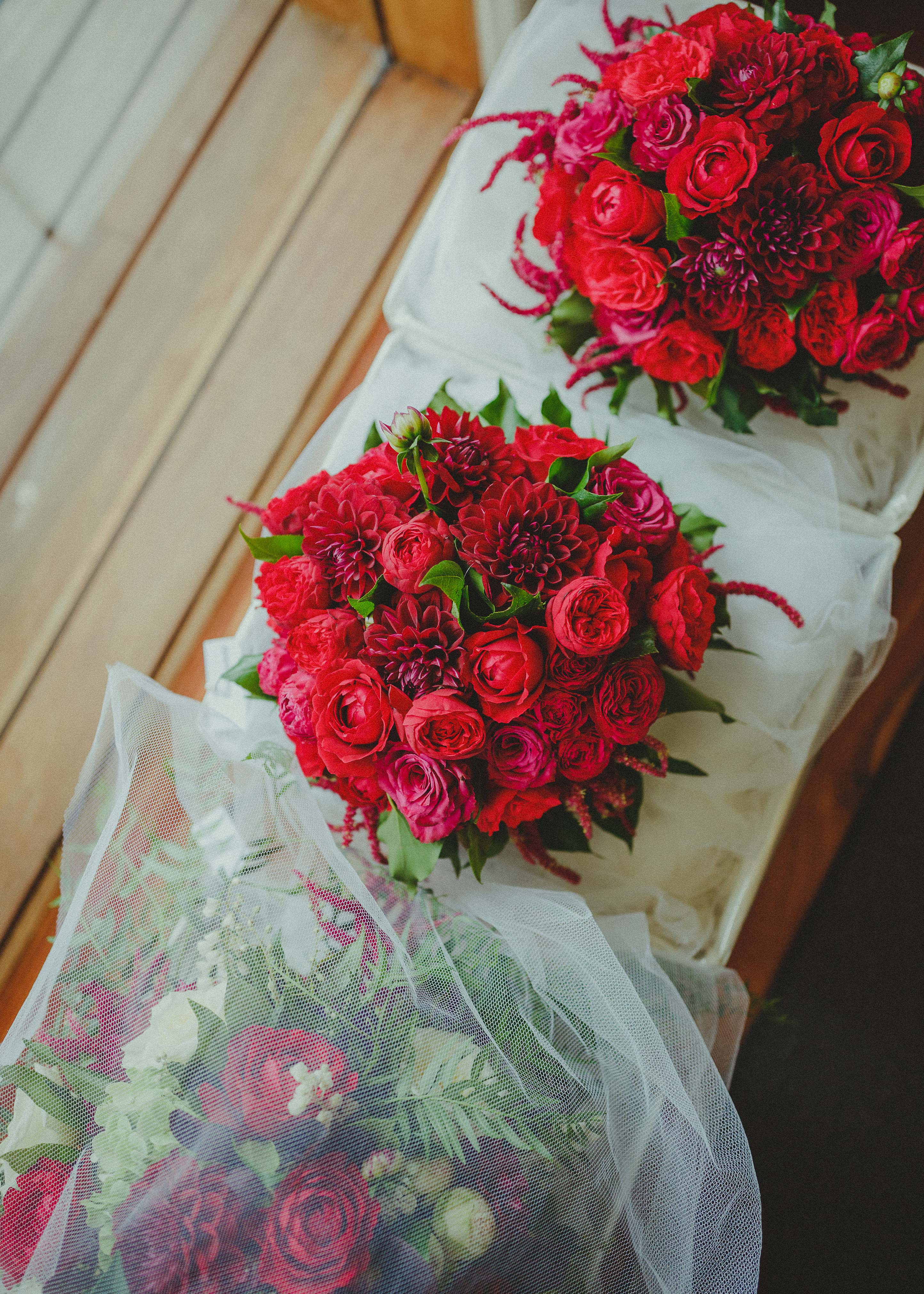zonzo-yarra-valley-wedding-getting-ready-flowers