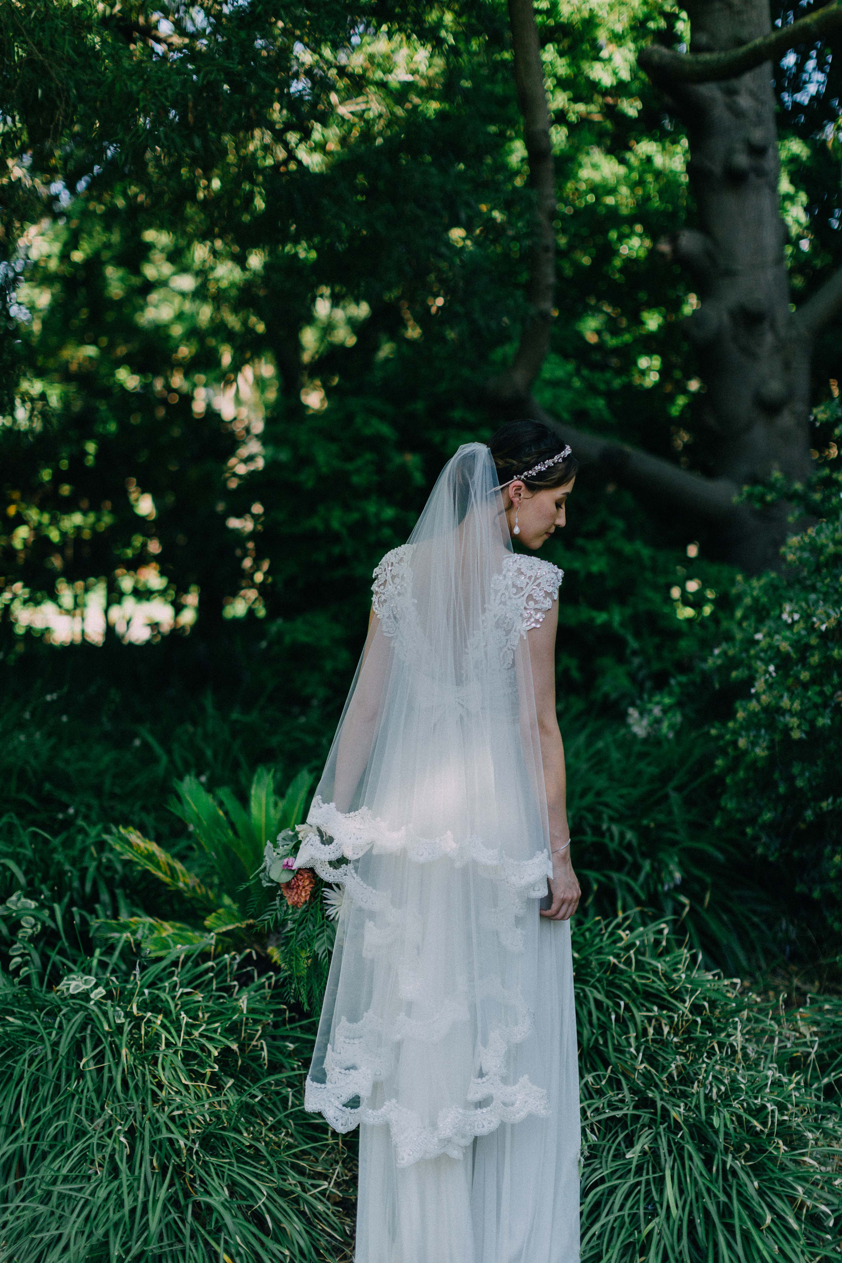 Melbourne-st-kilda-botanical-garden-wedding-photographer-summer-bride-dress