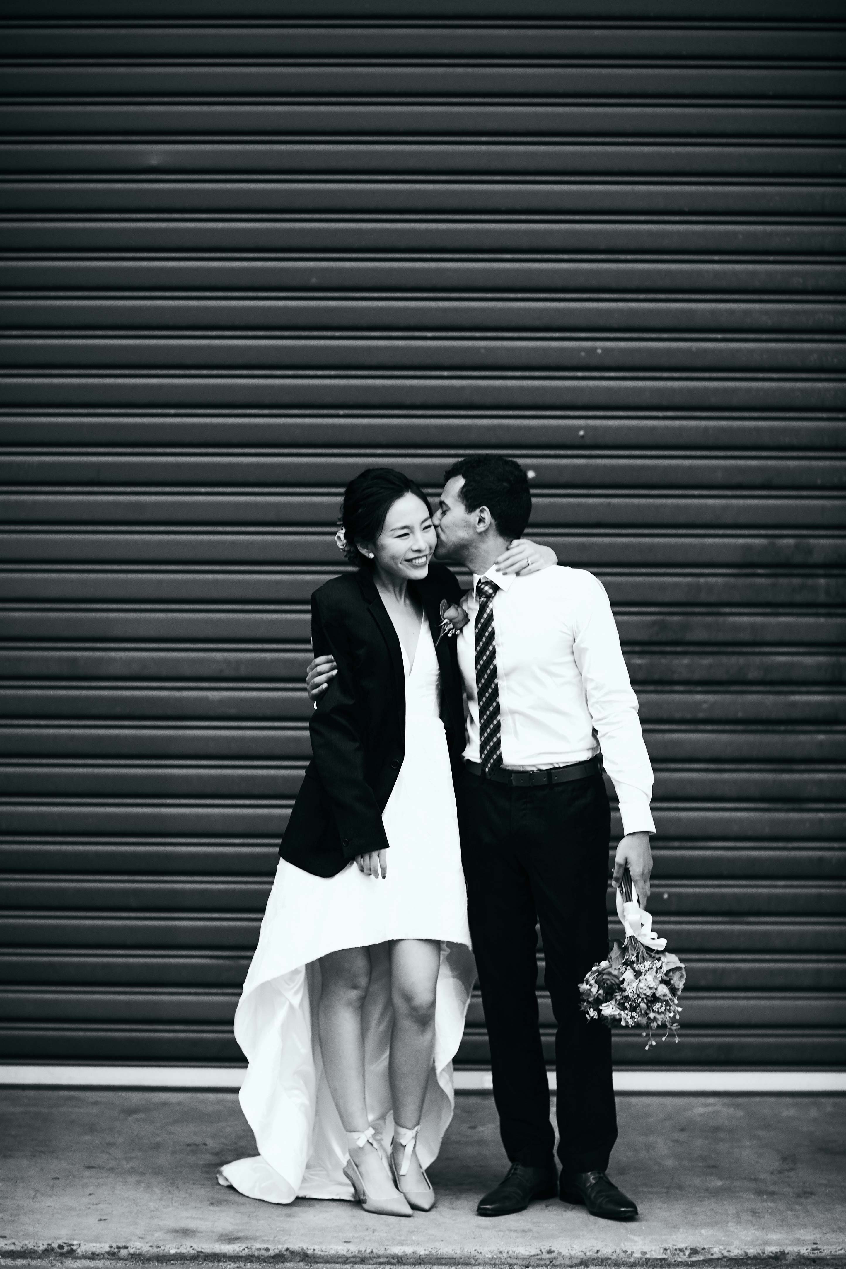 Melbourne-Wedding-Photographer-Kettle-Black-ACCA-kiss